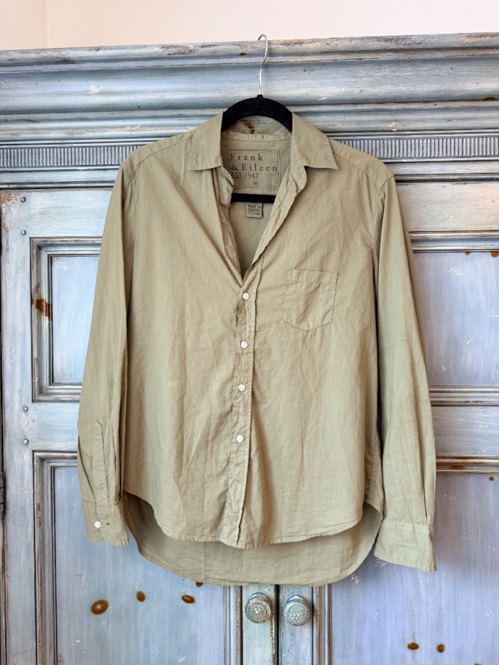 Frank & Eileen Eileen Shirt in Olive Green Color Size XS - Picture 3 of 7